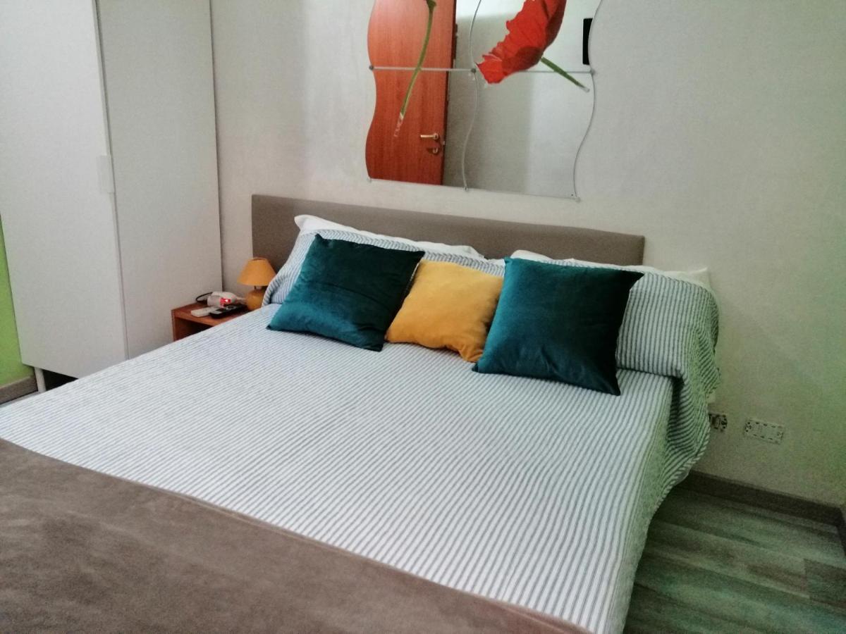 Holidays Hostal *
