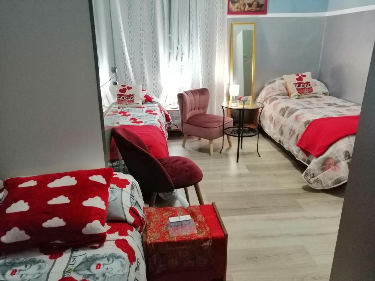 Hostal Holidays