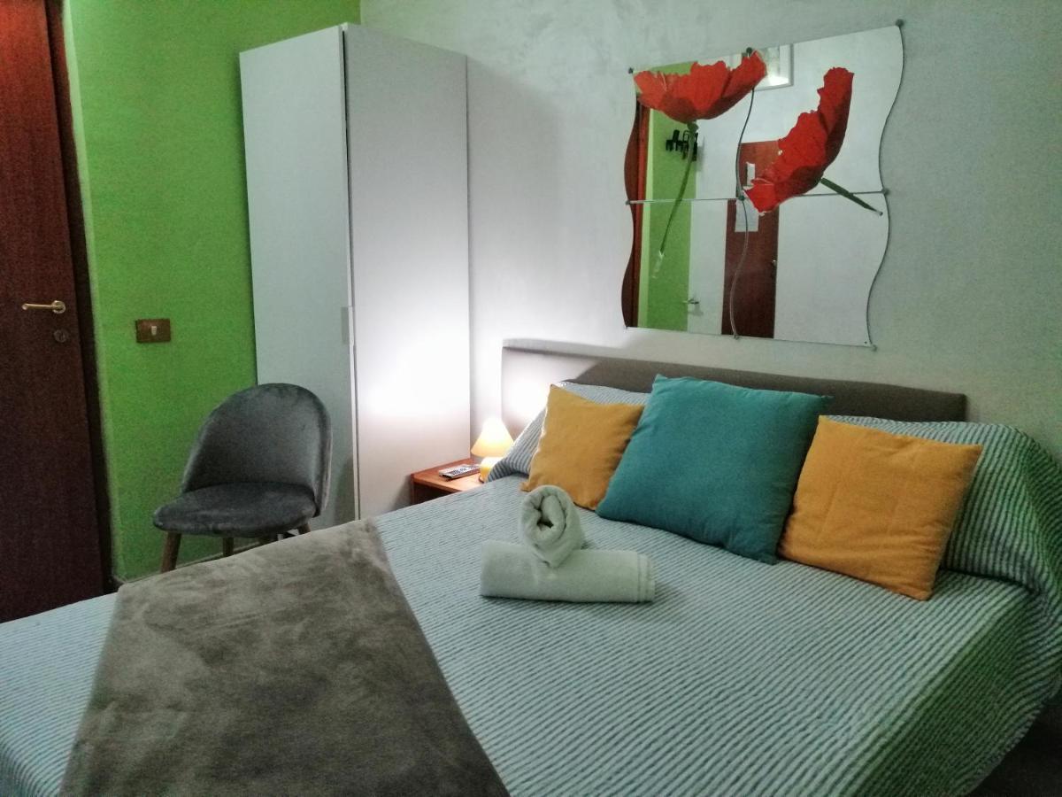 Holidays Hostal Roma