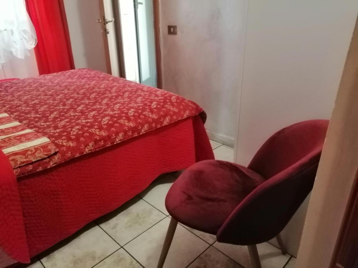Hostal Holidays