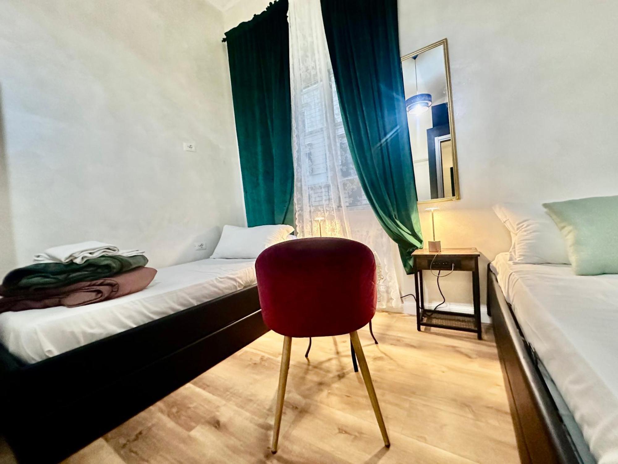 Holidays Hostal