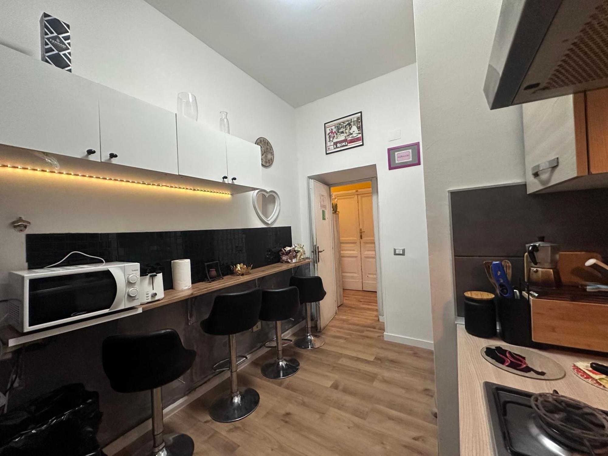 Hostal Holidays Roma