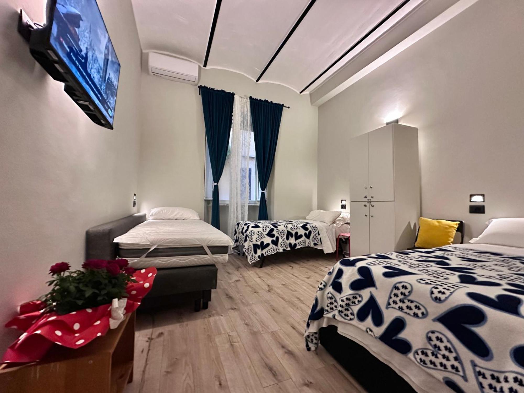 Holidays Hostal