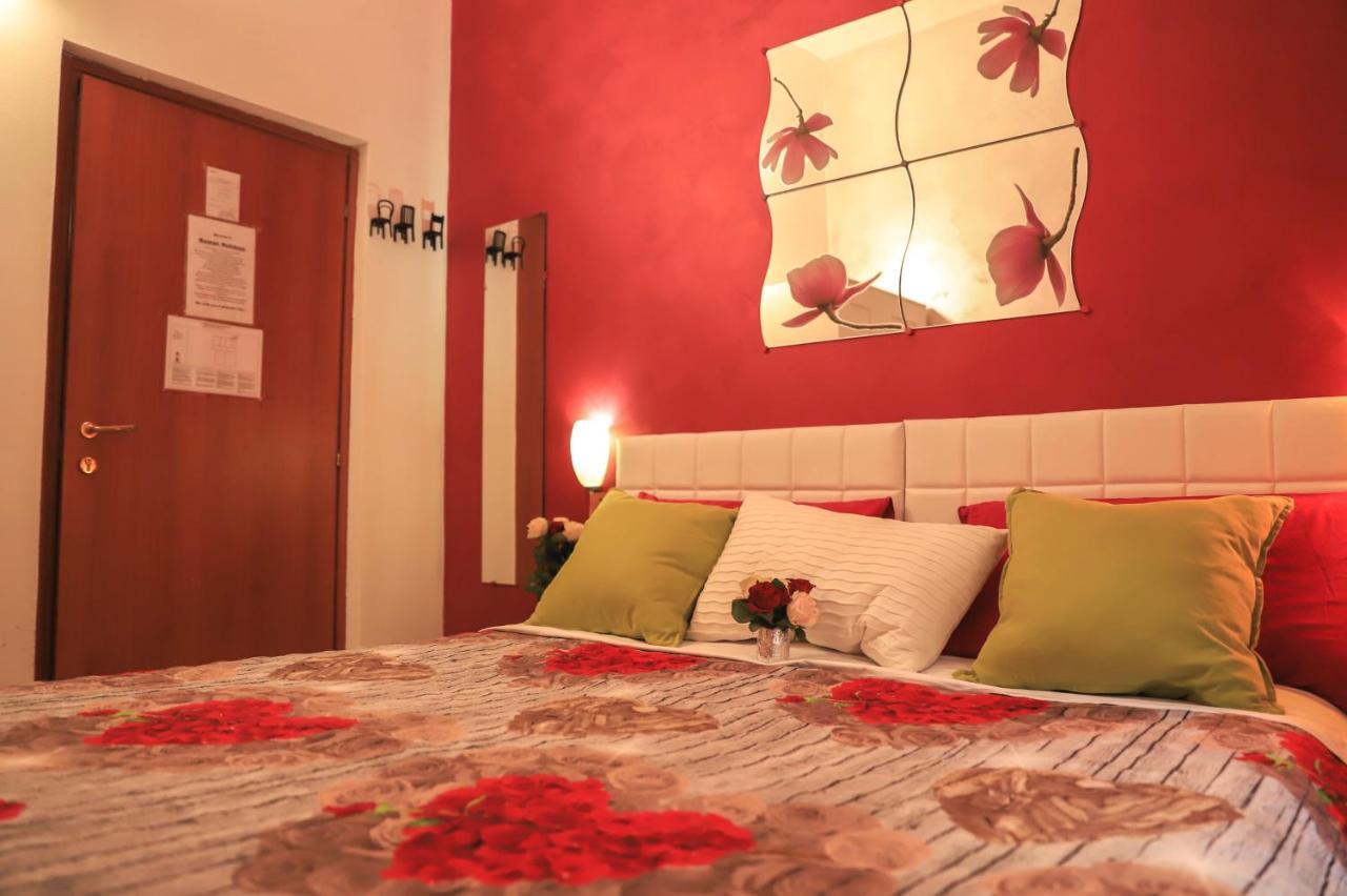 Holidays Hostal *